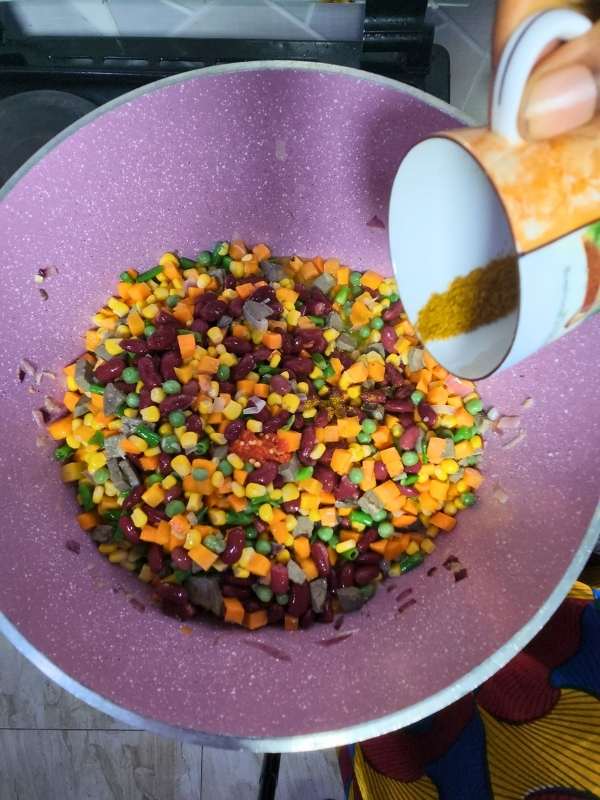 adding-the-broth-into-the-pot