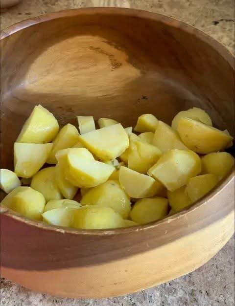 cooked-potatoes-in-a-bowl