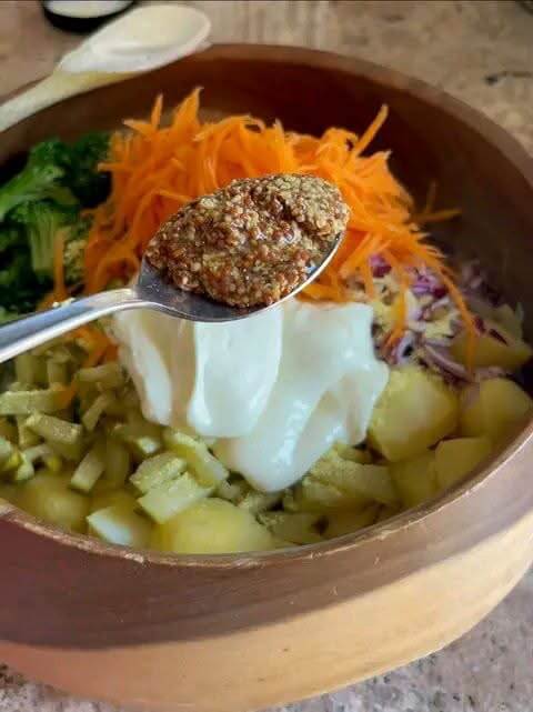 potatoes-seeds-carrots-cream-in-a-bowl