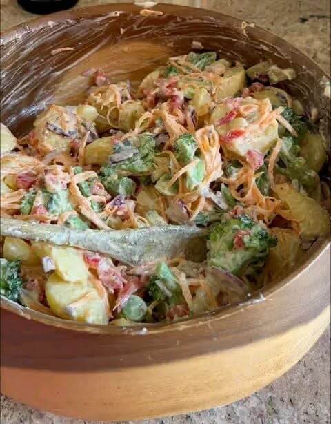 potatoes-salad-in-a-bowl