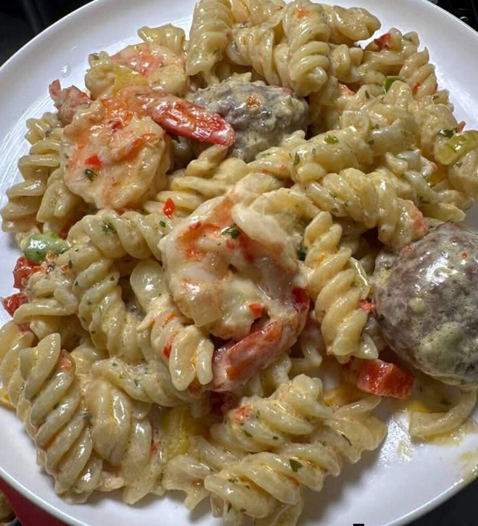 pasta-in-the-white-plate