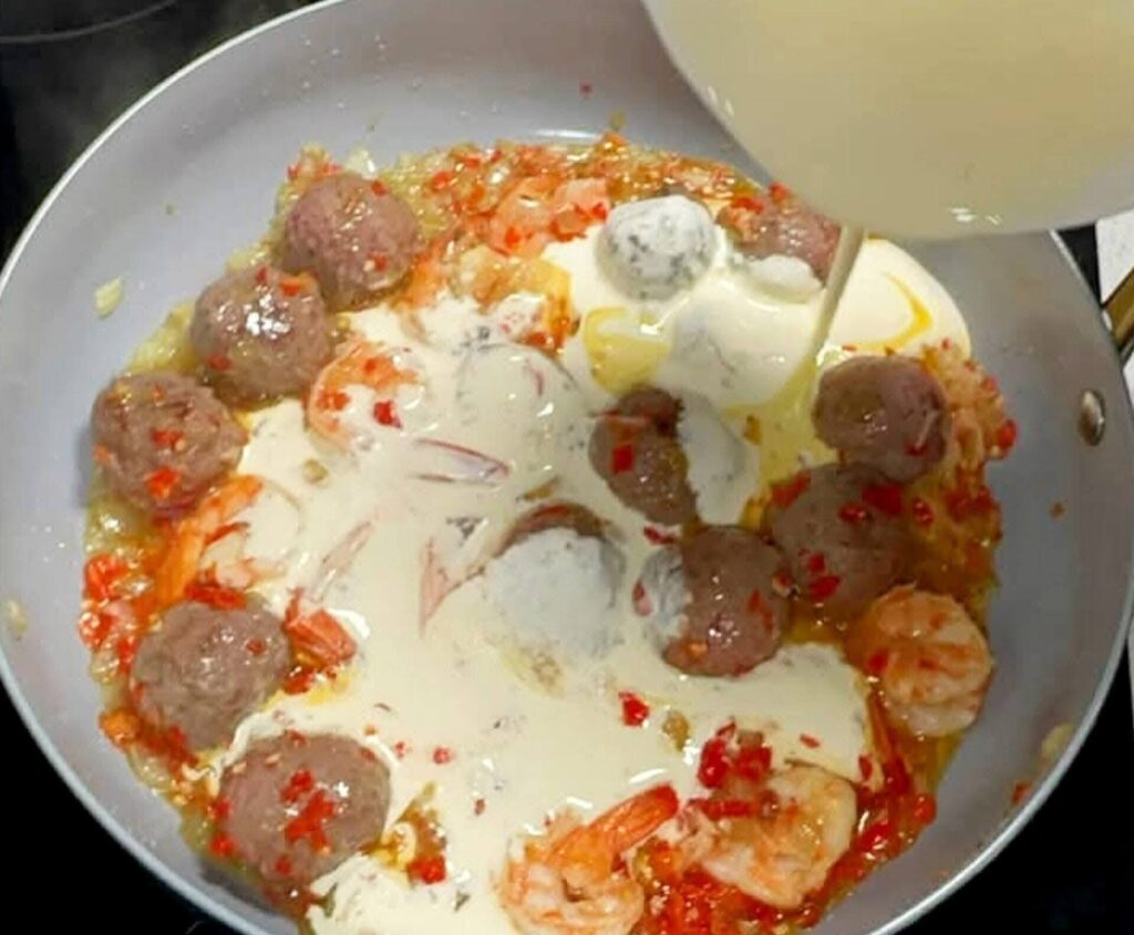 add-your-creamy-sauce